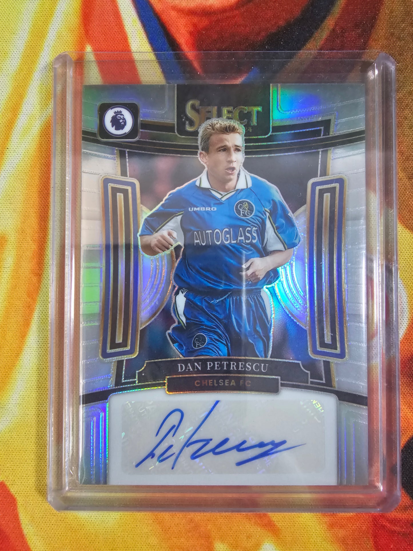 Cartonas 2023-24 Panini Select EPL Dan Petrescu Base Auto